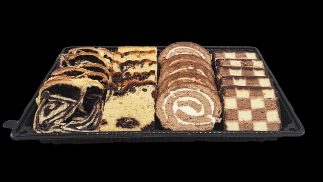 Black Platter – Fancy & Sponge Cakes