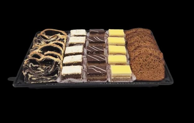Black Platter – Flat & Sponge Cakes